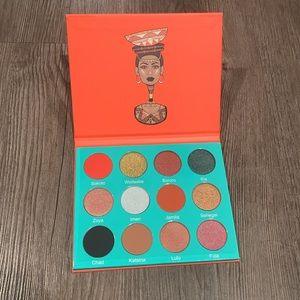 Juvia’s Place “The Saharan” eyeshadow palette